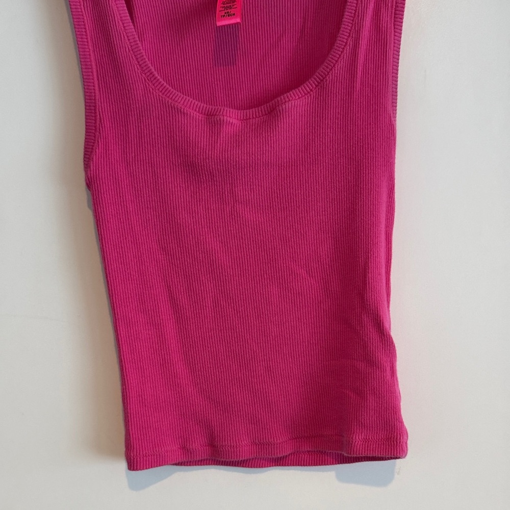 Pink Ribbed Tank Top - Picture 3 of 4